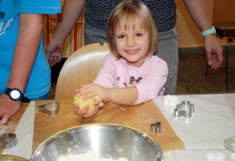 „Kinder backen für Kinder“